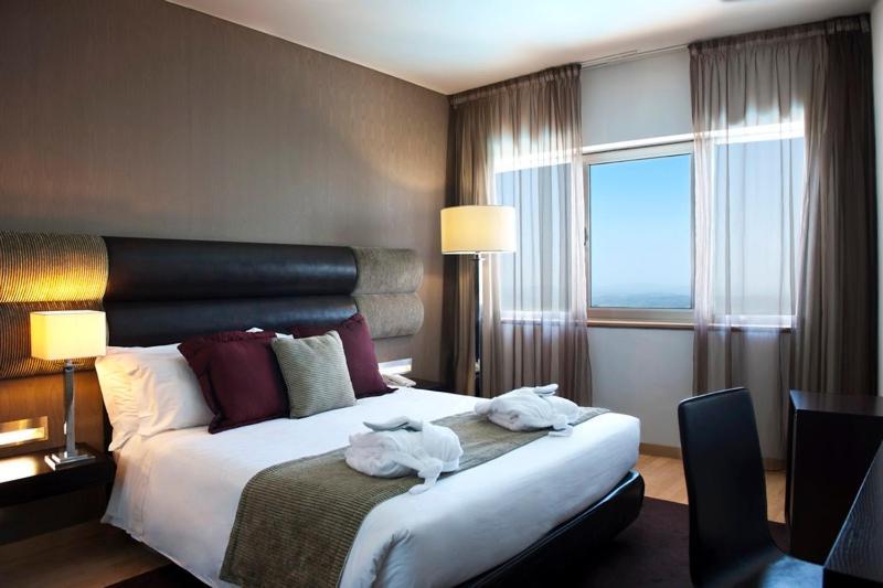Luna Hotel Dos Carqueijais - Serra Da Estrela Covilha Room photo